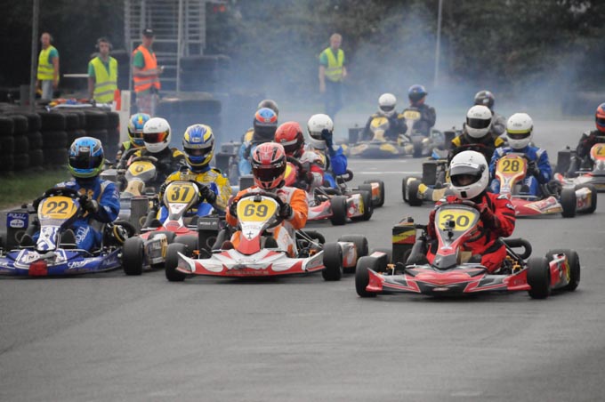 Terugblik: Topsfeer en mooie races bij de GK4 Kartseries in Emsburen